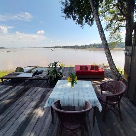 Pomelo Restaurant And Guesthouse'S Fishermen Bungalow & A Tammarine Bungalow River Front Ban Khon Extérieur photo